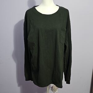 Open Trails Men's Green Long Sleeve Pocket Tee with Relaxed Fit and Soft Texture